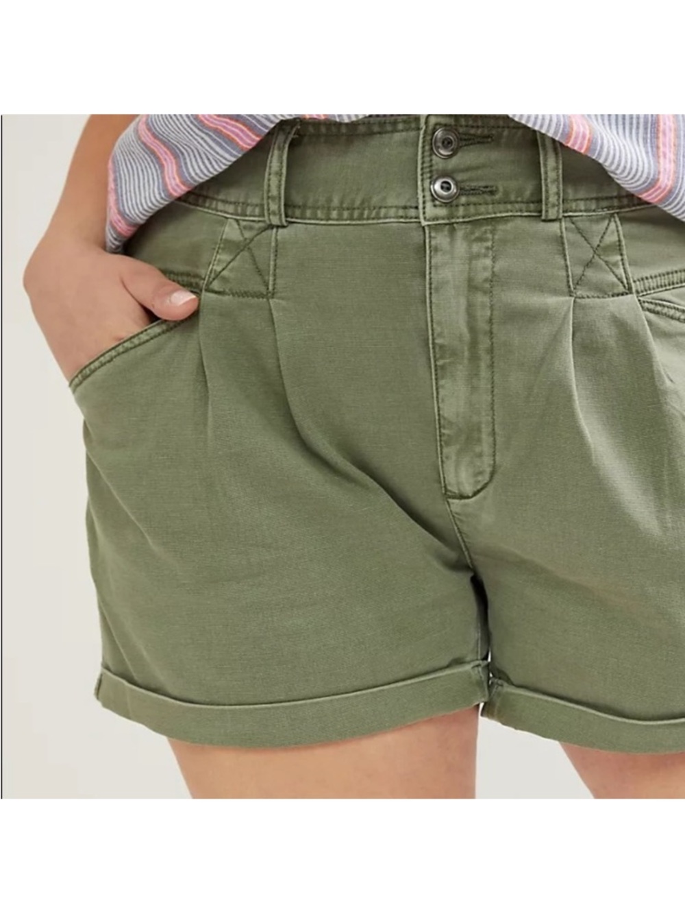 ANTHROPOLOGIE PILCRO High Rise Relaxed Pleated Shorts in Green Size 28